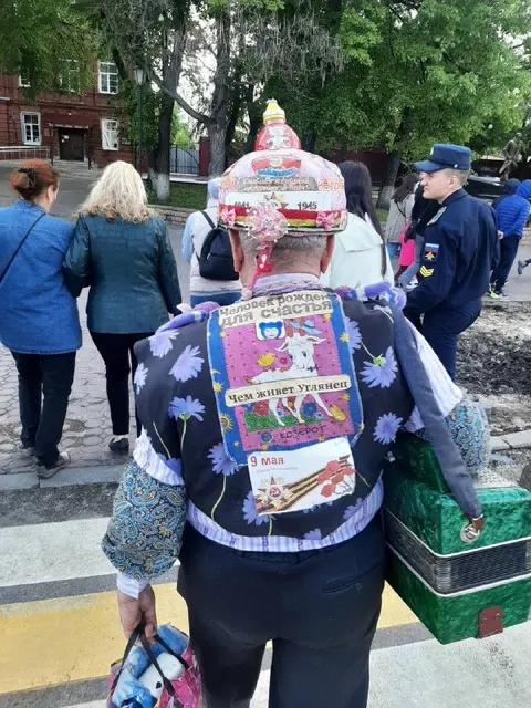 Праздничный наряд ко Дню Победы