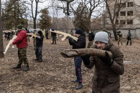 Деревянное РПГ на учениях