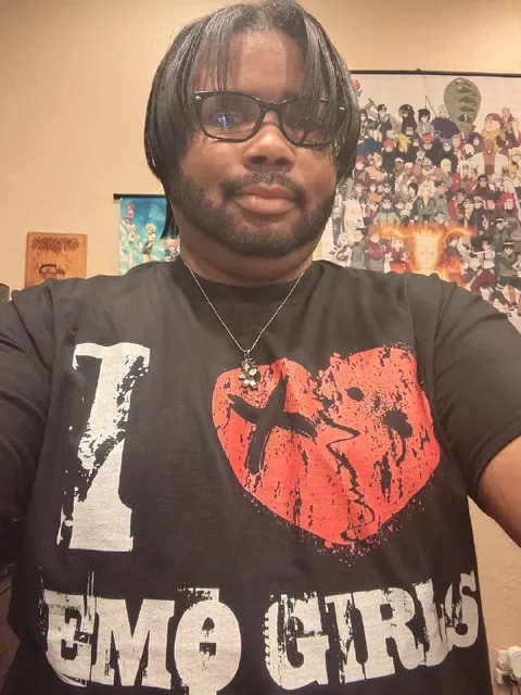 I Love Emo Girls Shirt