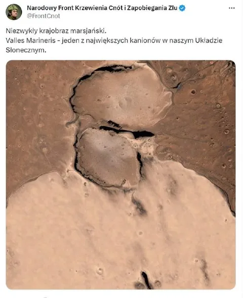 Marsjański krajobraz przypominający pośladki
