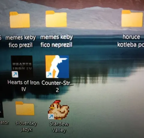Slovenské priečinky na ploche