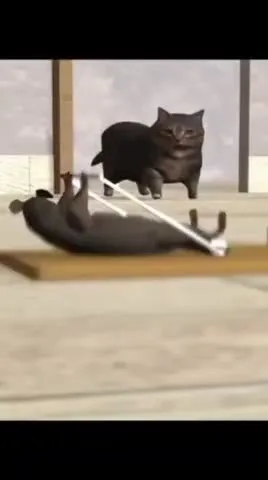 Толстый кот танцует с мышью