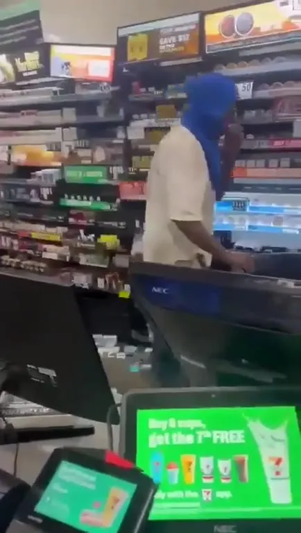 Fast Food Kitchen Fight
