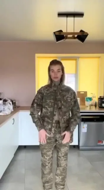 Тактичний костюм для мами