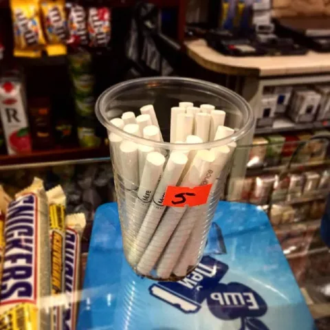 Стакан сигарет за пять