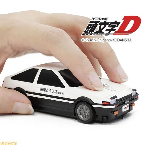手で操る藤原とうふ店の車