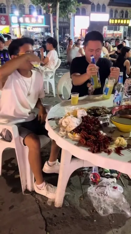 喝酒时的突然漏水