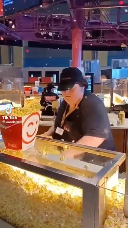 Titanic Popcorn Disaster