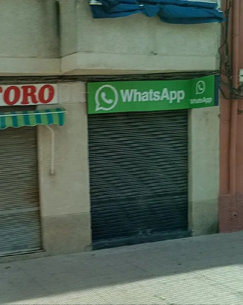 WhatsApp Storefront