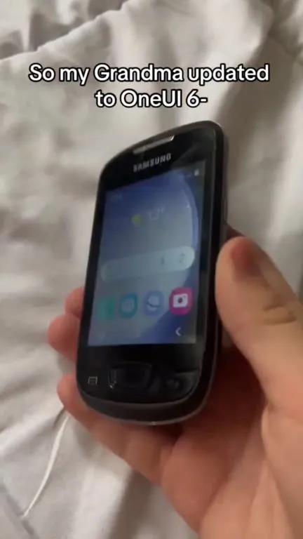 Grandma Updated to OneUI 6