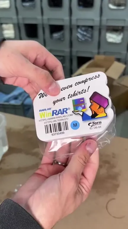 WinRAR Compresses a T-Shirt
