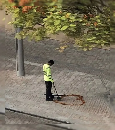 Уборщик по кругу