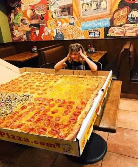 Giant Pizza Reaction