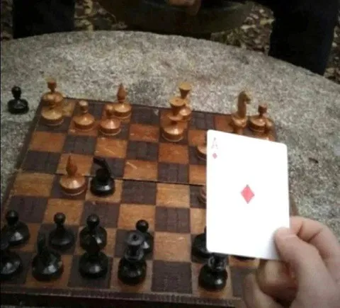 Туз против шахмат