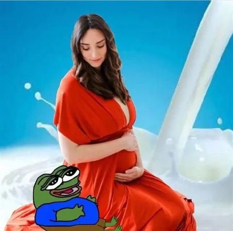 Пепе обнимает беременную