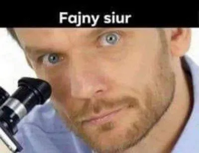 Fajny siur pod mikroskopem