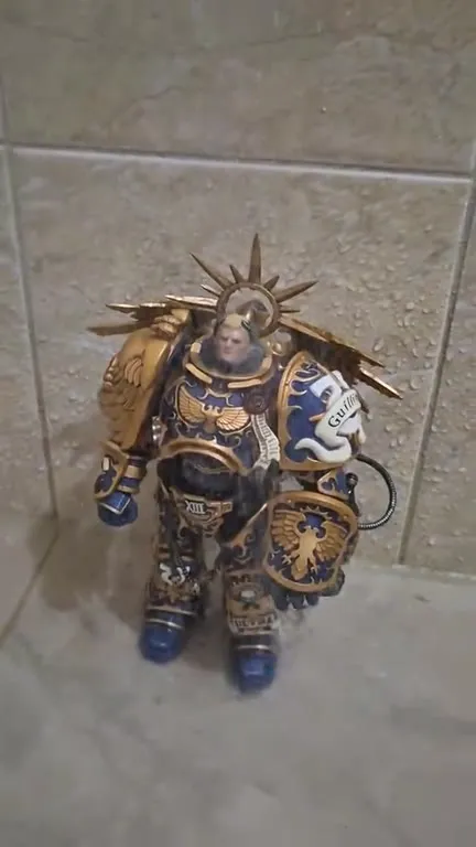 Guilliman Drops a Green Blob