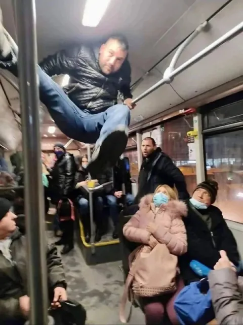 Невесомость в автобусе