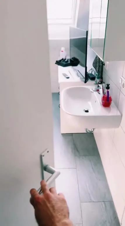 Baño convertido en bar