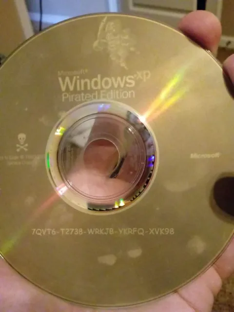 Windows XP Pirated Edition Disc
