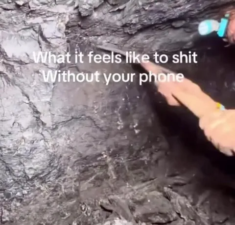 Shitting Without Your Phone