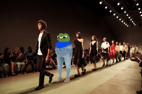 Пепе на подиуме