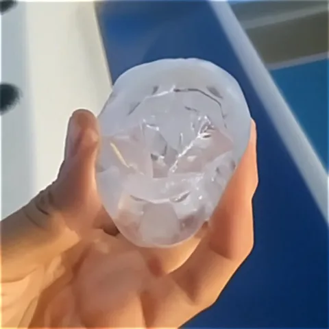 Лёд превращается в побег к морю