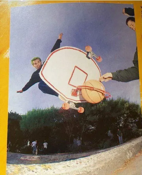 Баскетбольный щит пошёл не так