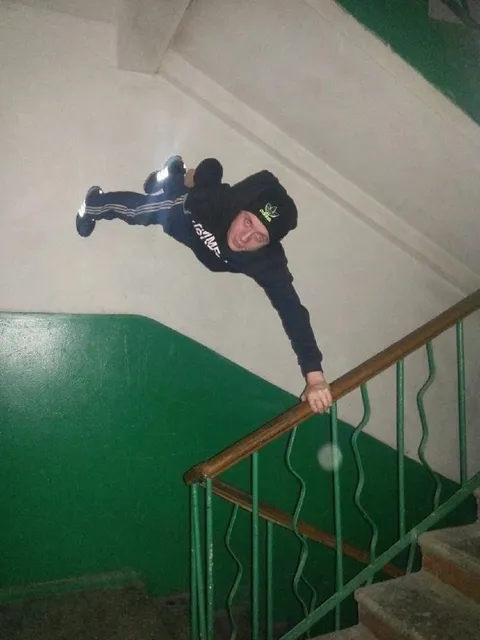 Паркур на лестнице