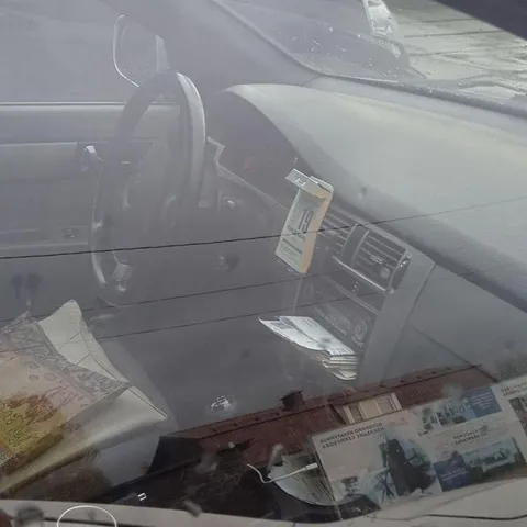 Странное отражение в машине