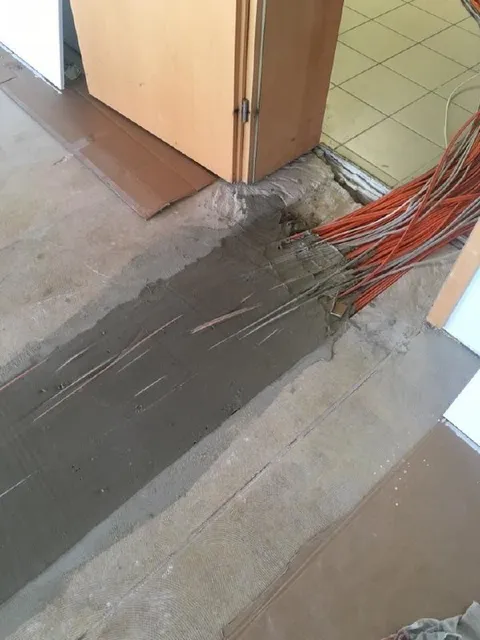 Когда провода важнее пола