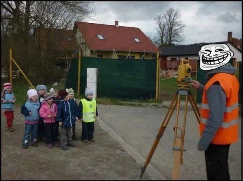 Троллфейс на экскурсии