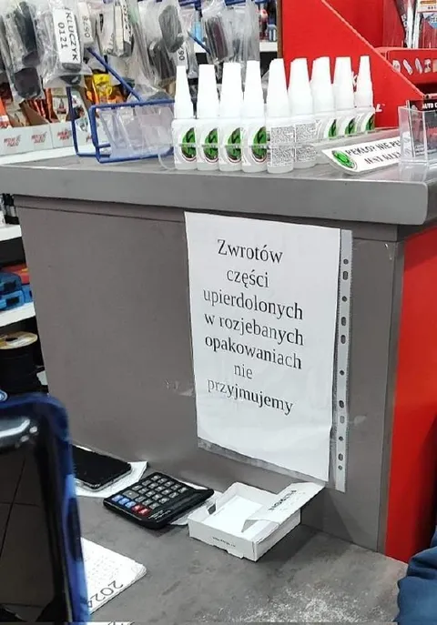Zwrotów w rozjebanych opakowaniach nie przyjmujemy