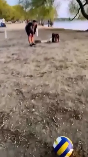 Мяч и внезапный взрыв