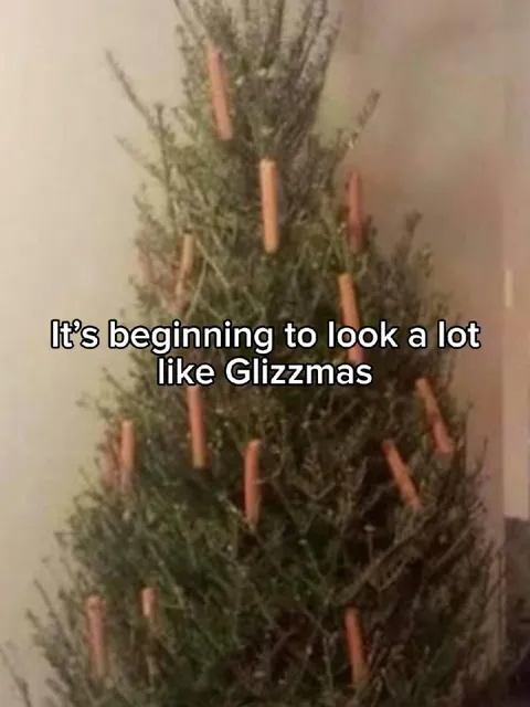 Glizzmas Christmas Tree