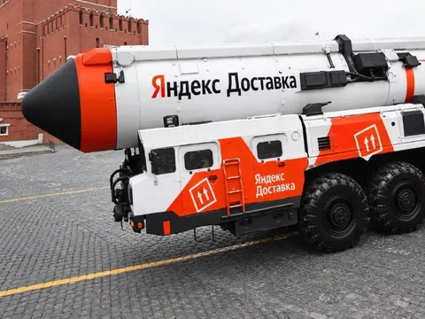 Яндекс Доставка на ракете