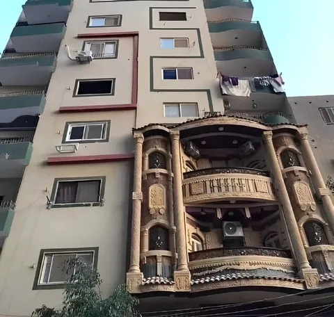 Самый вычурный фасад