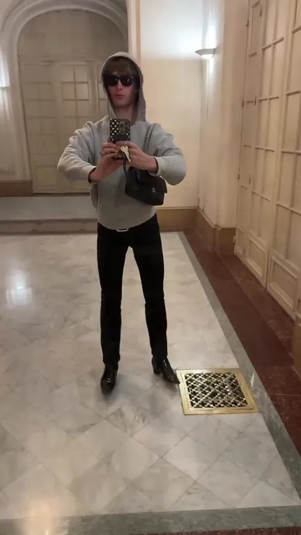 Танец в зеркале