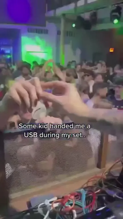 DJ Finds a Reverb Fart