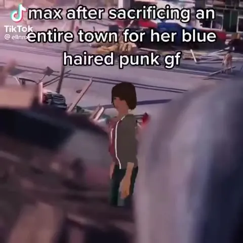 Max sacrifices a town for Chloe