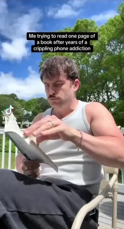 Trying to Read After Phone Addiction