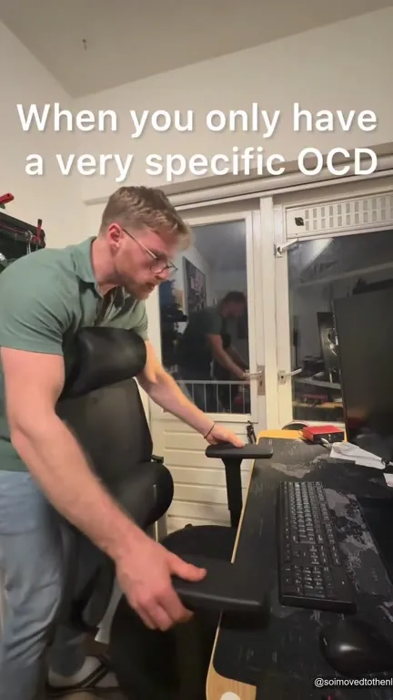 Specific OCD Desk Setup