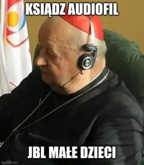 Ksiądz audiofil i małe dzieci