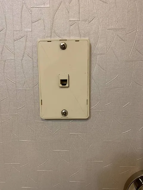 Gooning Ethernet Port