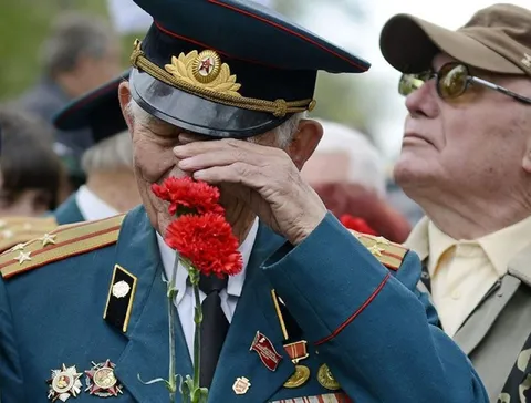 Ветеран не сдержал слёз