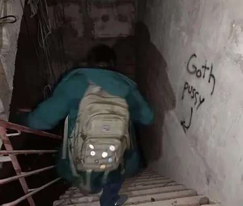 Goth Pussy Stairwell
