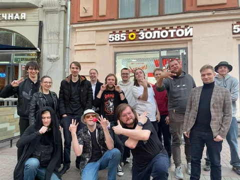 Великолепная сходка у Золотого
