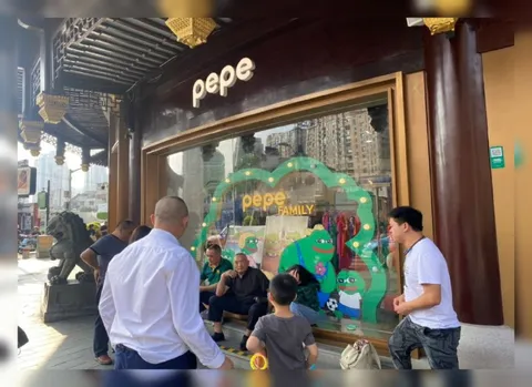 Pepe Family Storefront