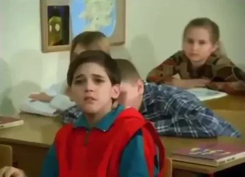Учительница вызывает к доске
