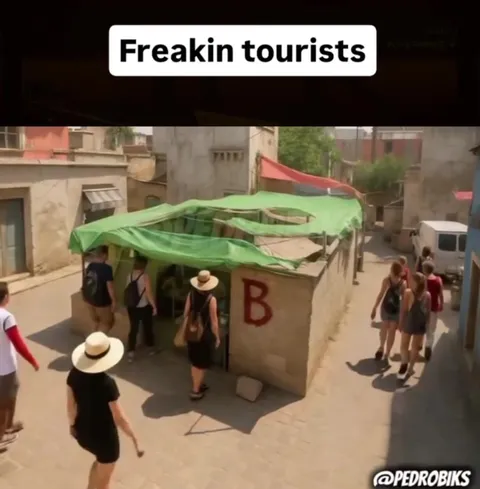 Freakin Tourists Everywhere